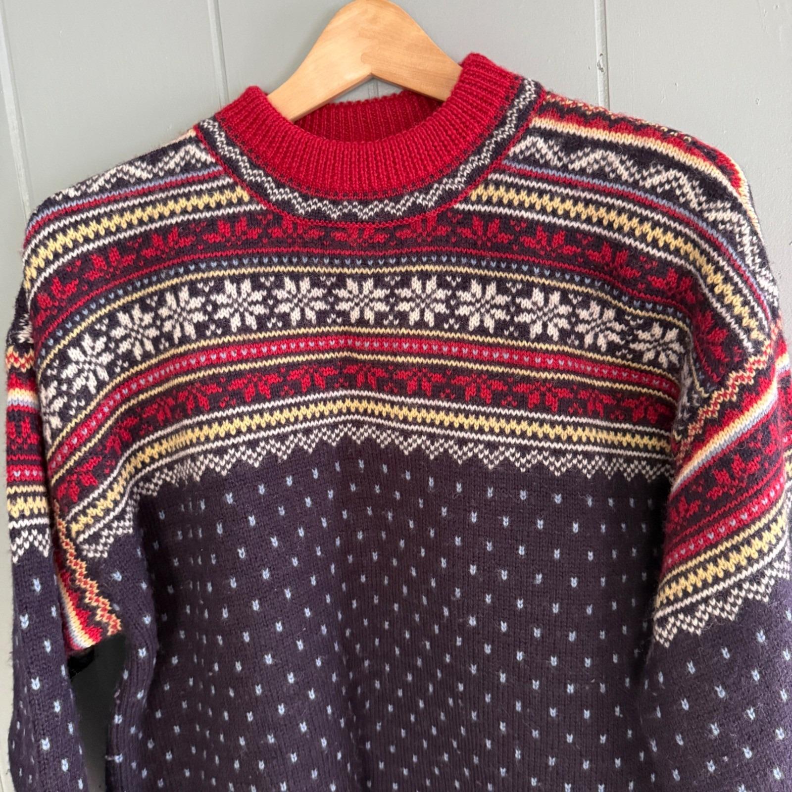 Vintage Wool Fair Isle Sweater Red Navy Snowflake Lands' End M 10–12 Made HK - Image 3